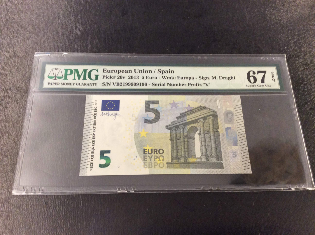 【收藏联盟】第134期拍卖——昆士顿高地战役（共50拍） 【一组2张】欧盟 2013年 5欧元 西班牙版 PMG67EPQ