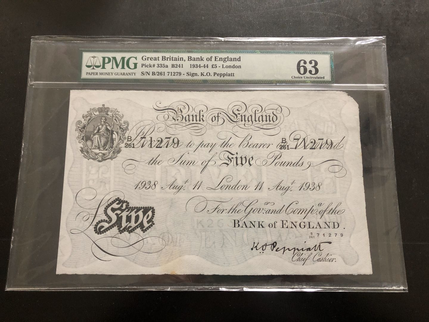 【收藏联盟】第134期拍卖——昆士顿高地战役（共50拍） 英国 1934-44年 二战前白色英镑 5镑 PMG63