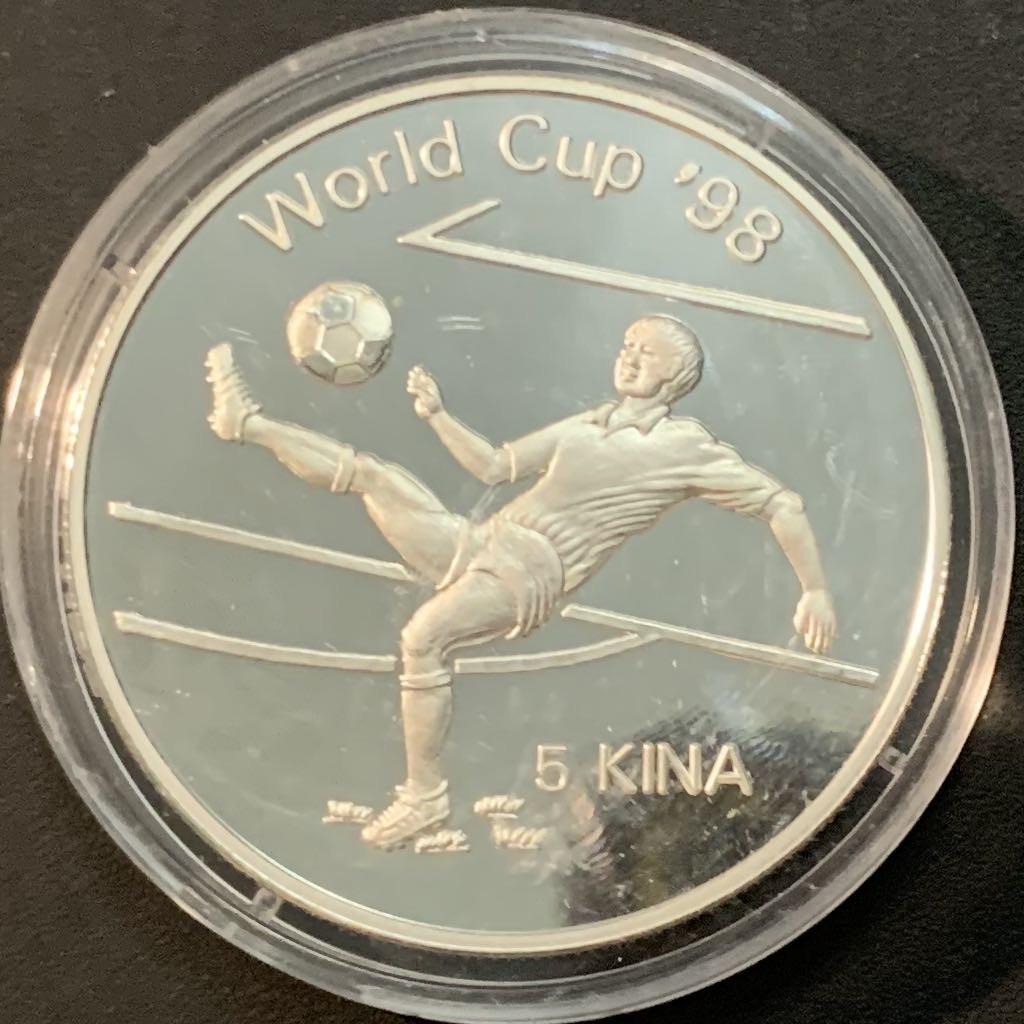 紫瑗钱币—微拍第53期  巴布亚新几内亚 1997年 98法国世界杯 5基那 31.47克 0.925银 精制