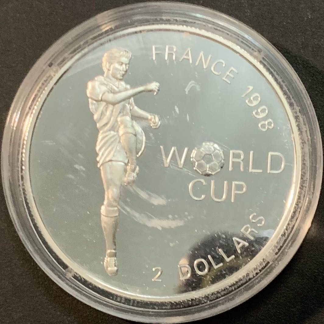 紫瑗钱币—微拍第53期  巴哈马 1997年 98法国世界杯 2元 23.33克 0.925银 精制