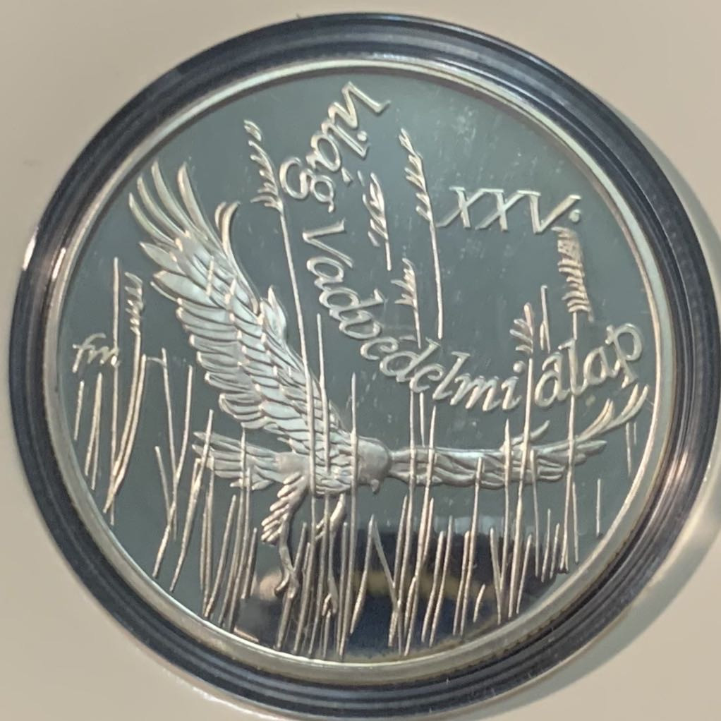 紫瑗钱币—微拍第53期  匈牙利 1988年  世界濒危野生动物 苍鹰 500福林 银币 28克 0.9银 精制 WWF原装卡