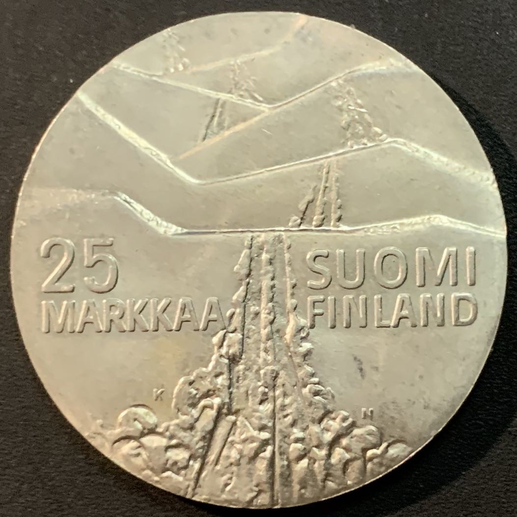 紫瑗钱币—微拍第53期  芬兰 1978年 赫蒂滑雪城百年纪念 25马克 26.6克 0.5银