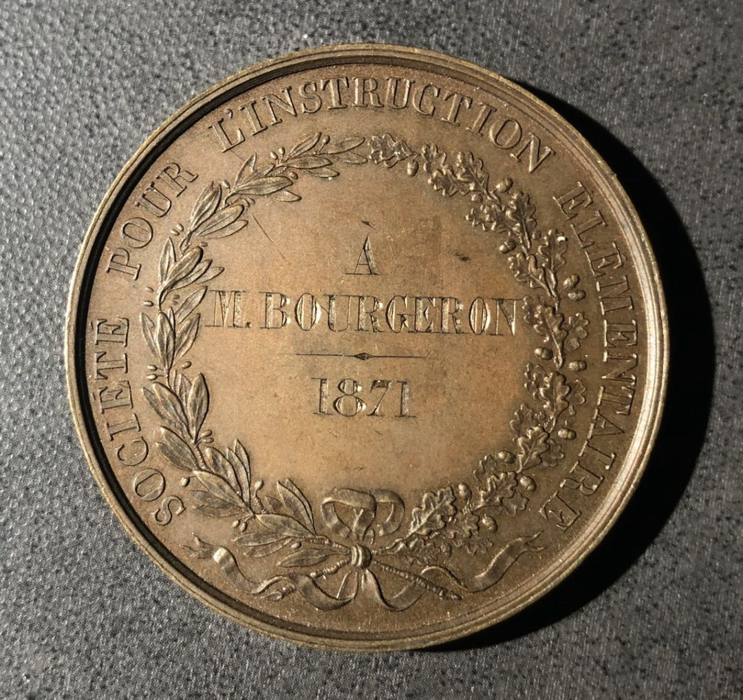 庆五一，麦朵尔艺术俱乐部拍卖 孩童上课