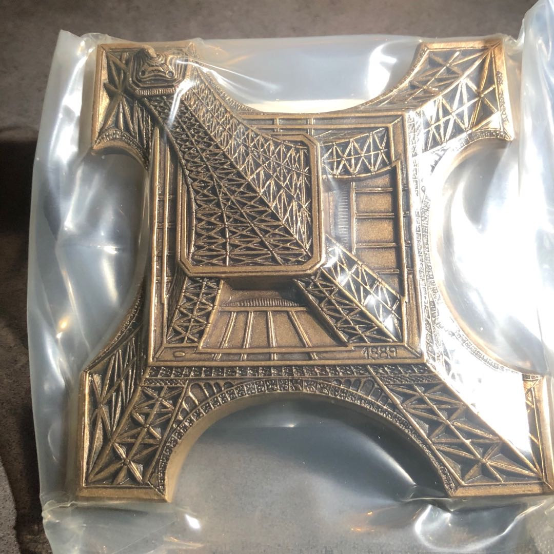 庆五一，麦朵尔艺术俱乐部拍卖 艾菲尔铁塔