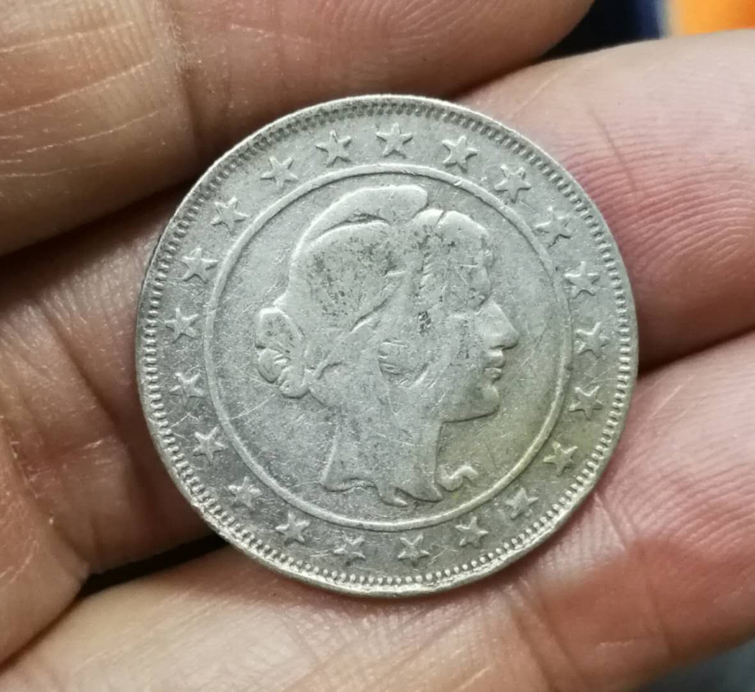 北京马甸外币专卖拍卖第四期，陆续上新，敬请关注 1924年巴西银币，重8克，50银，品相如图