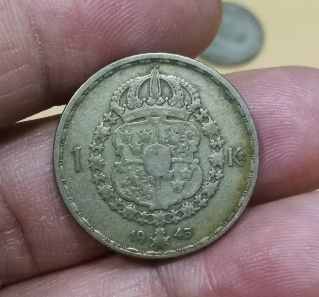 北京马甸外币专卖拍卖第四期，陆续上新，敬请关注 1945年瑞典1克郎银币，重：7克，40银，品相如图