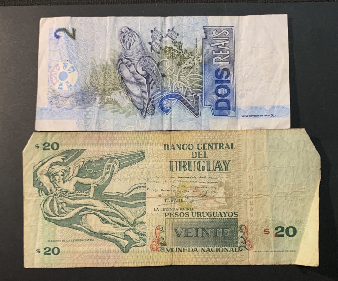 紫瑗钱币—微拍第54期 —纸币场 乌拉圭 巴西 纸币 2枚一组 流通品
