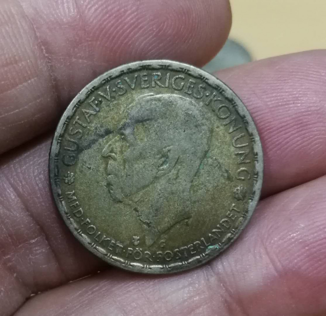 北京马甸外币专卖拍卖第四期，陆续上新，敬请关注 1945年瑞典1克郎银币，重：7克，40银，品相如图