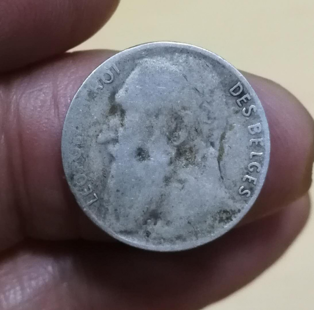 北京马甸外币专卖拍卖第四期，陆续上新，敬请关注 1901年比利时50分银币，重：2.5克，835银，品相如图