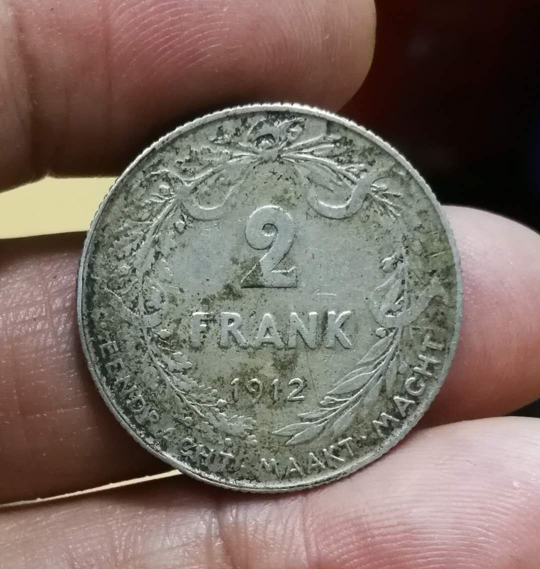 北京马甸外币专卖拍卖第四期，陆续上新，敬请关注 1912年比利时2法郎银币，重10克，835银，品相如图