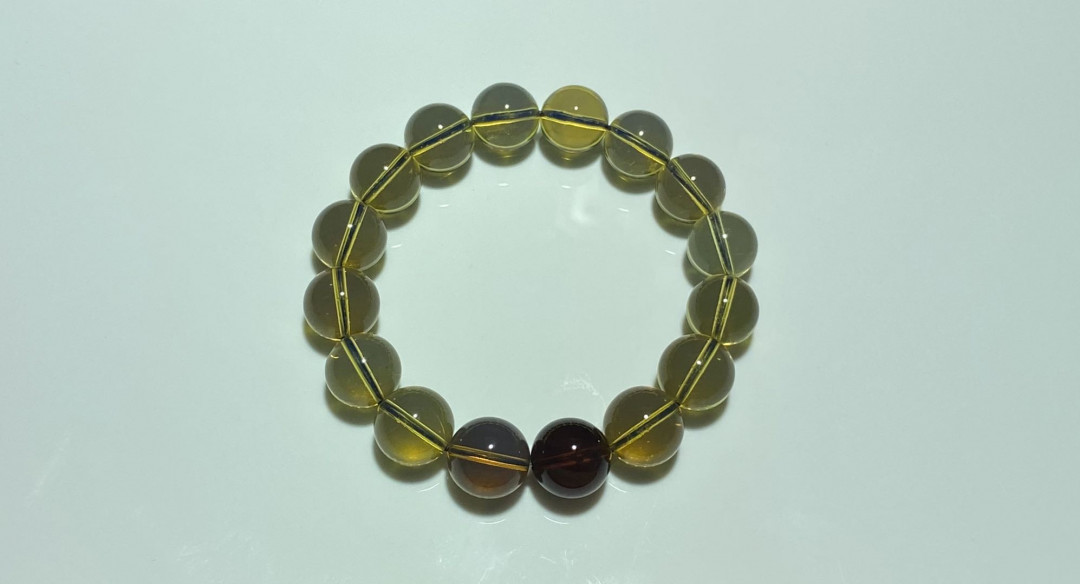 放漏专场 缅甸高蓝琥珀手串