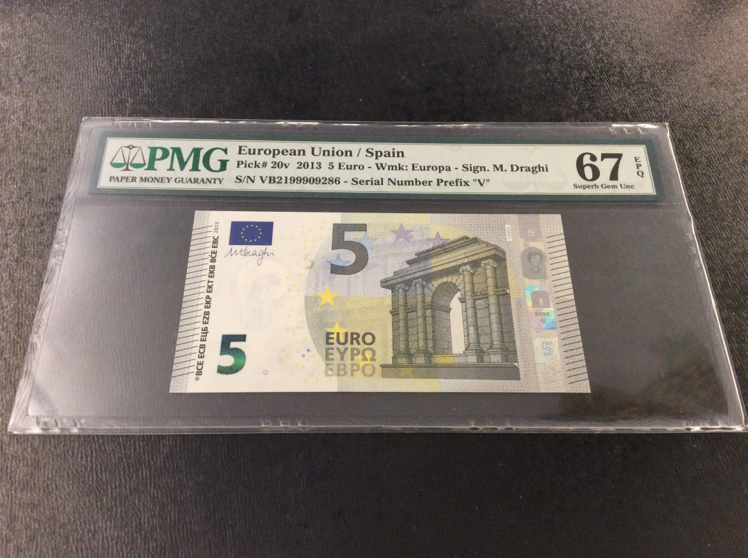 【收藏联盟】第135期拍卖——新西兰大炮筒（共45拍） 【一组2张】欧盟 2013年 5欧元 西班牙版 PMG67EPQ&66EPQ