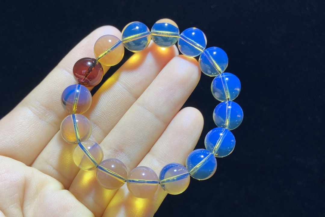 放漏专场 缅甸高蓝琥珀手串