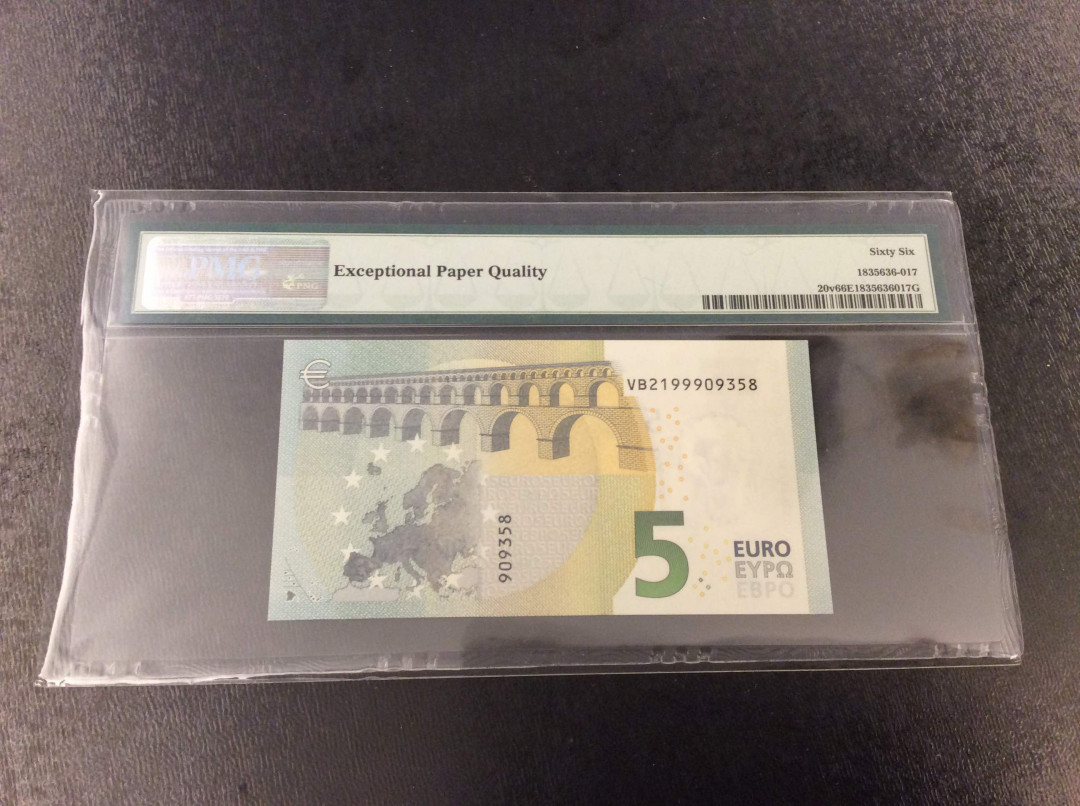 【收藏联盟】第135期拍卖——新西兰大炮筒（共45拍） 【一组2张】欧盟 2013年 5欧元 西班牙版 PMG67EPQ&66EPQ