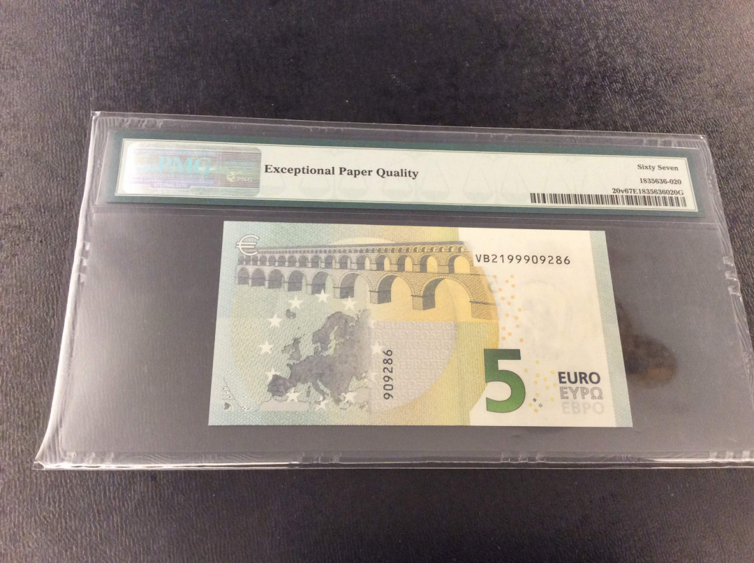 【收藏联盟】第135期拍卖——新西兰大炮筒（共45拍） 【一组2张】欧盟 2013年 5欧元 西班牙版 PMG67EPQ&66EPQ