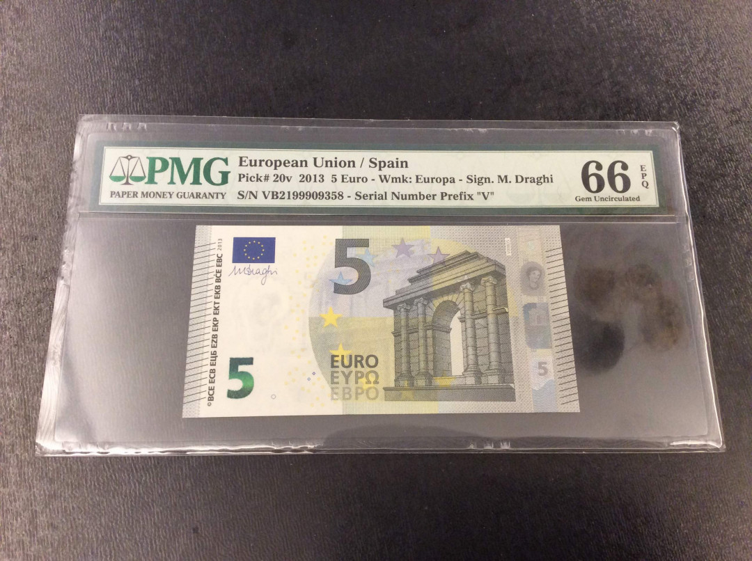 【收藏联盟】第135期拍卖——新西兰大炮筒（共45拍） 【一组2张】欧盟 2013年 5欧元 西班牙版 PMG67EPQ&66EPQ