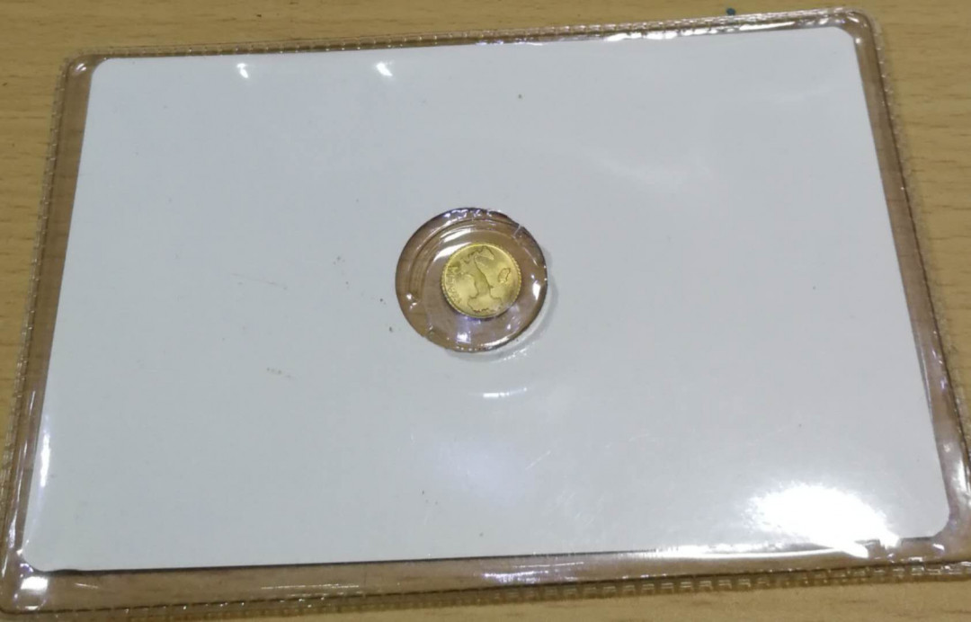 北京马甸外币专卖拍卖第四期，陆续上新，敬请关注 意大利足球金章，重量不详，成色不详，品相如图