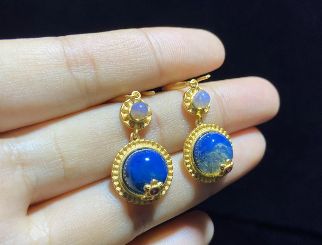 放漏拍卖 多米尼加蓝珀耳坠