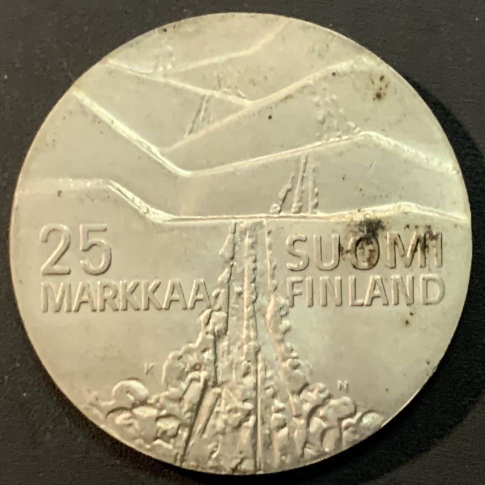 紫瑗钱币—微拍第55期  芬兰 1978年 赫蒂滑雪城百年纪念 25马克 26.6克 0.5银