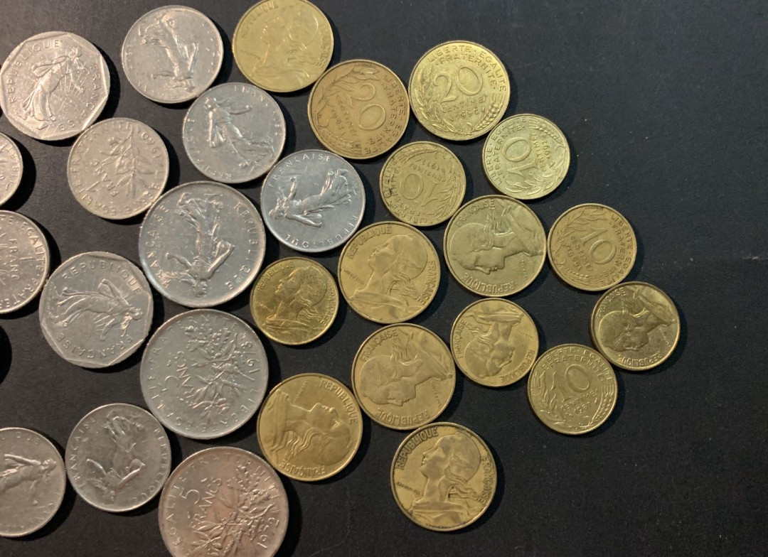 紫瑗钱币—微拍第55期  法国 流通币 33枚一组