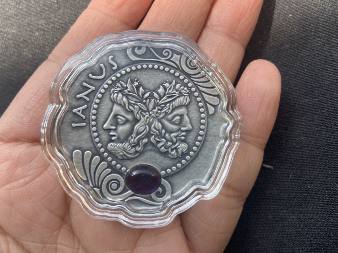 【币观天下】第106期钱币拍卖 【喀麦隆】希腊神系列第二枚双面门神【多边形银币】