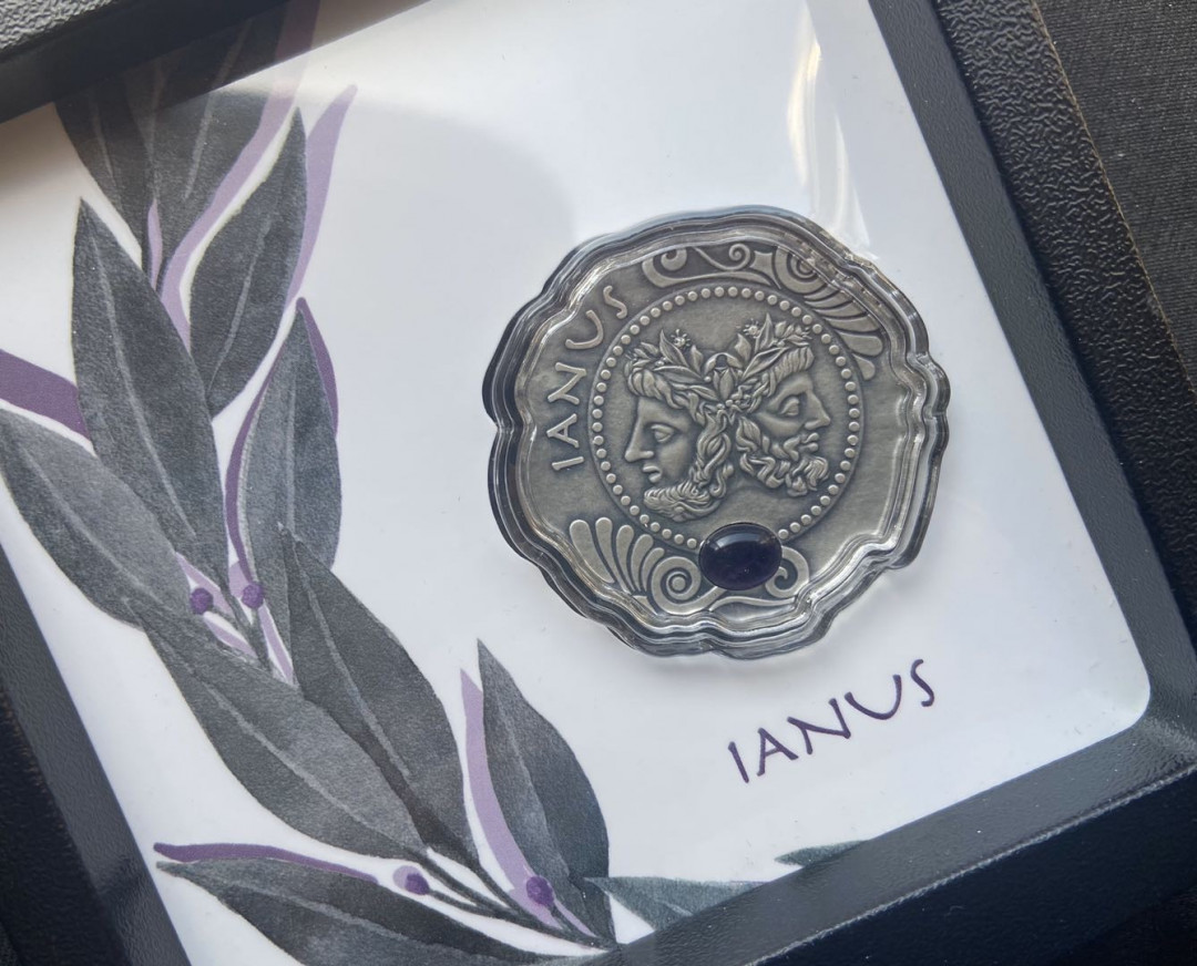 【币观天下】第106期钱币拍卖 【喀麦隆】希腊神系列第二枚双面门神【多边形银币】