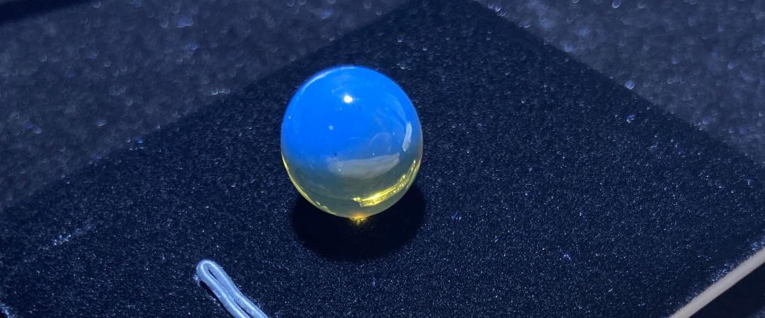 放漏拍卖 多米尼加蓝珀裸珠