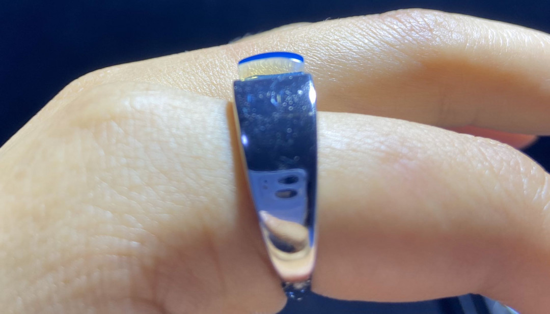 放漏拍卖 多米尼加蓝珀戒指