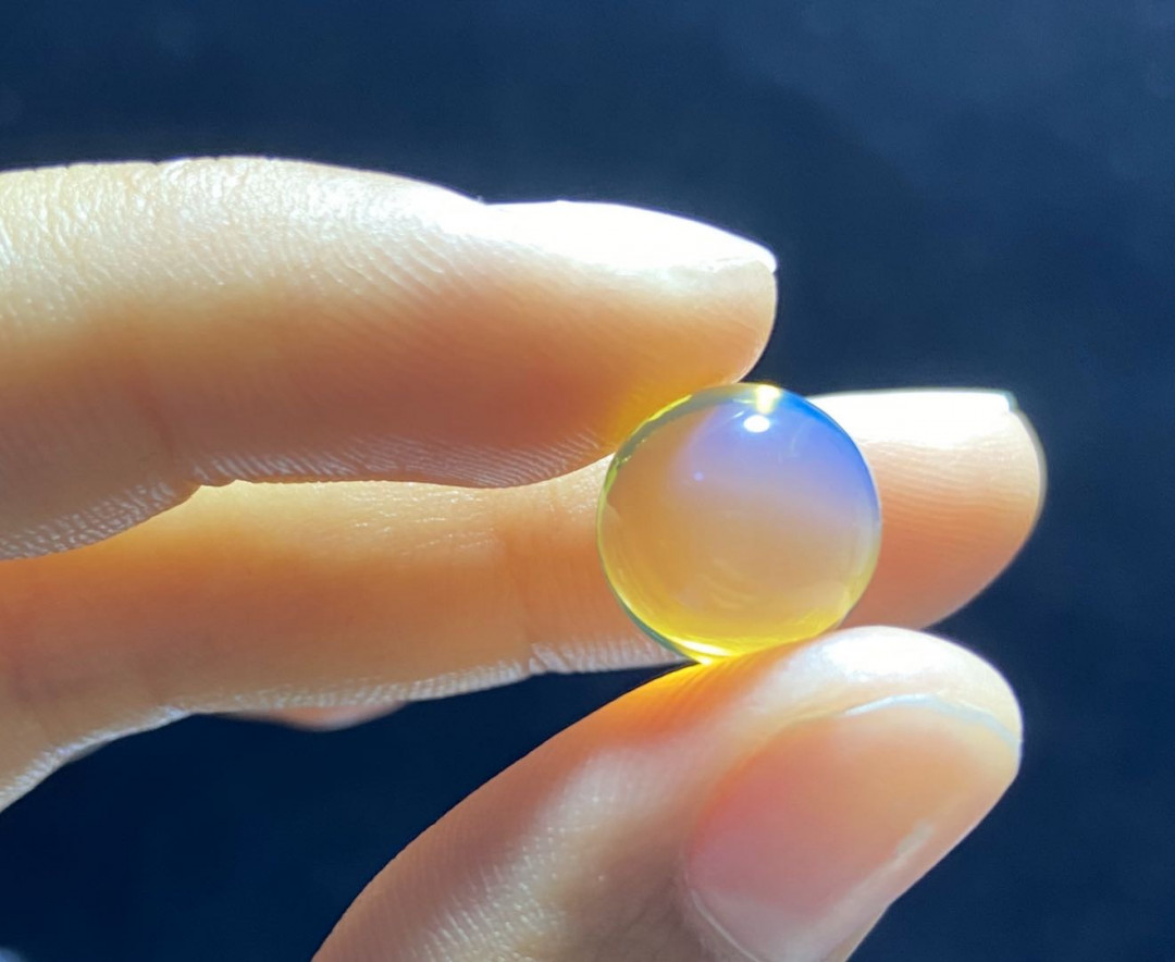 放漏拍卖 多米尼加蓝珀裸珠