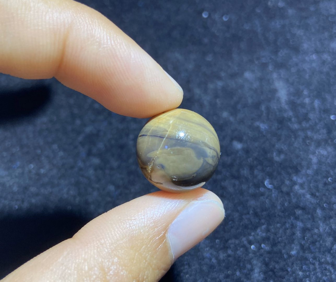 放漏拍卖 缅甸根珀