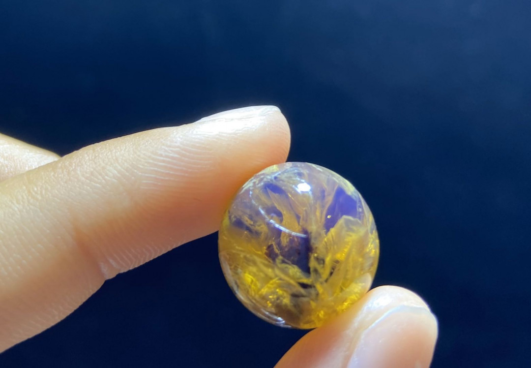 放漏拍卖 缅甸琥珀裸珠