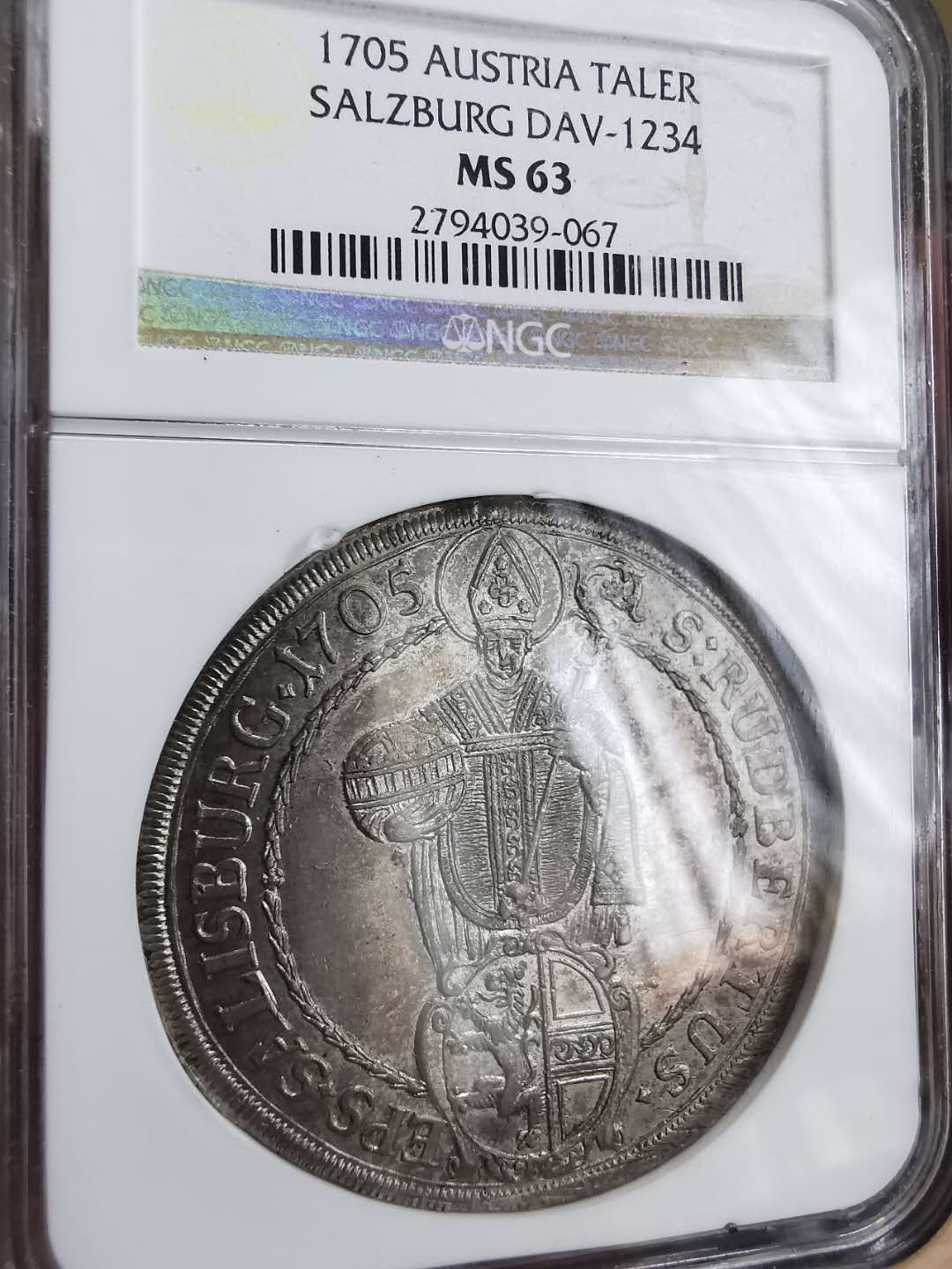 凡希社世界钱币微拍第一百十八期 稀！1705萨尔茨堡主教区圣母抱子泰勒大银NGC-MS63灰蓝包浆淡五彩美物！