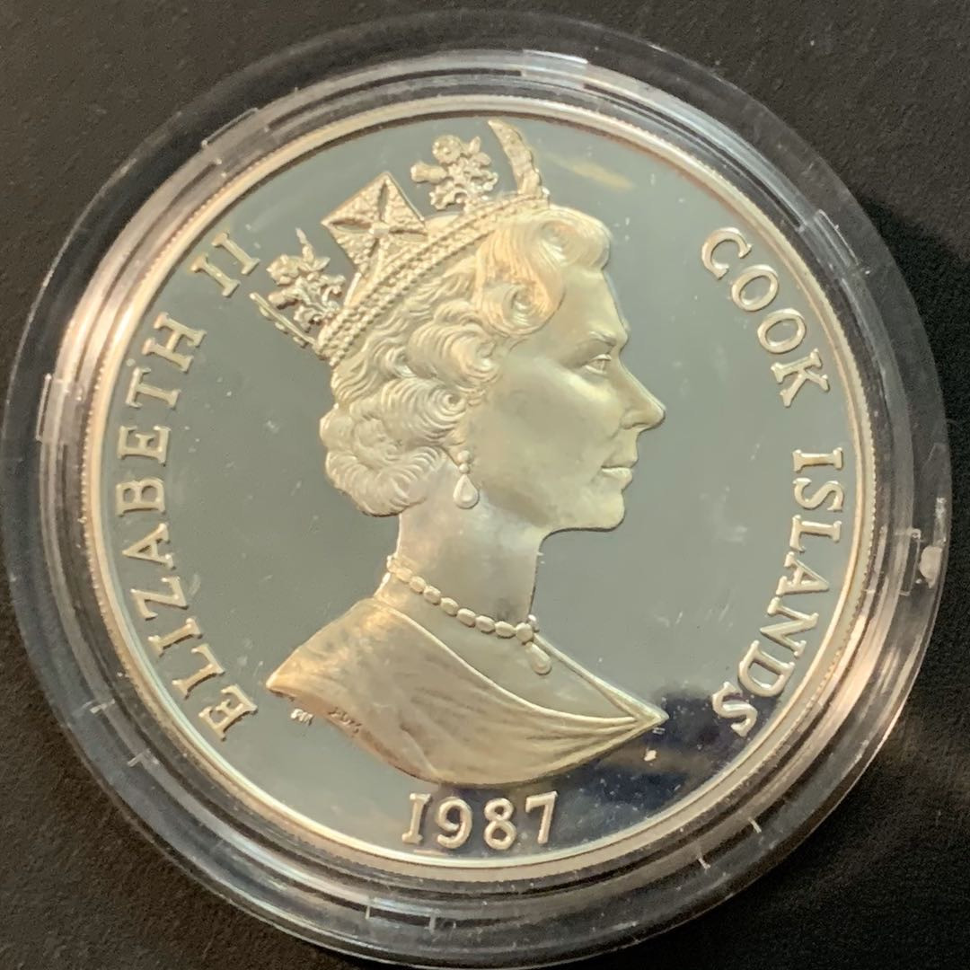 紫瑗钱币—微拍第56期  库克群岛 1987年 88汉城奥运会 火炬 50元 28.28克 0.925银 精制