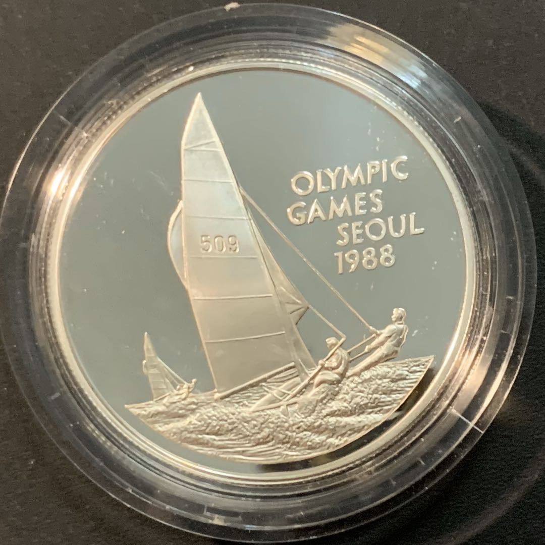 紫瑗钱币—微拍第56期  开曼群岛 1988年 帆船 508号 5元  28.28克 0.925银 精制