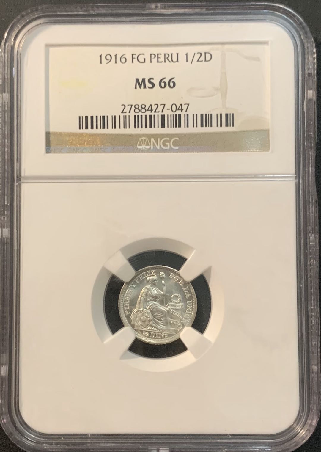 紫瑗钱币—微拍第56期  秘鲁 1916年 坐人 1/2D NGC MS66