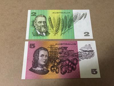 【收藏联盟】第136期拍卖——劳动最光荣（共50拍） 【一组2张】澳大利亚 1974-94年 2元&5元 全新UNC 精美 稀少签名