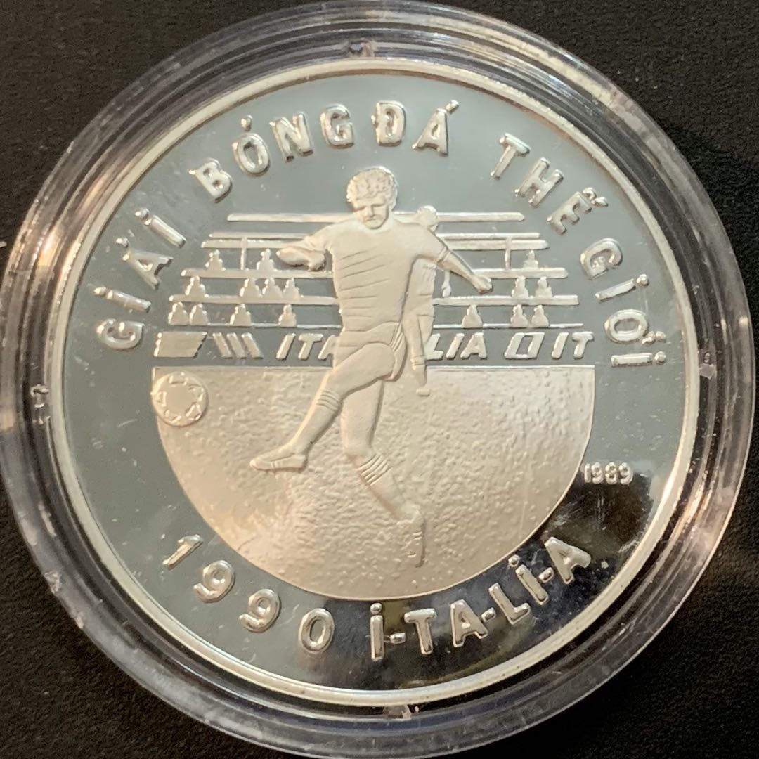 紫瑗钱币—微拍第57期  越南 1990年 意大利世界杯 100盾 16克 0.999银 精制