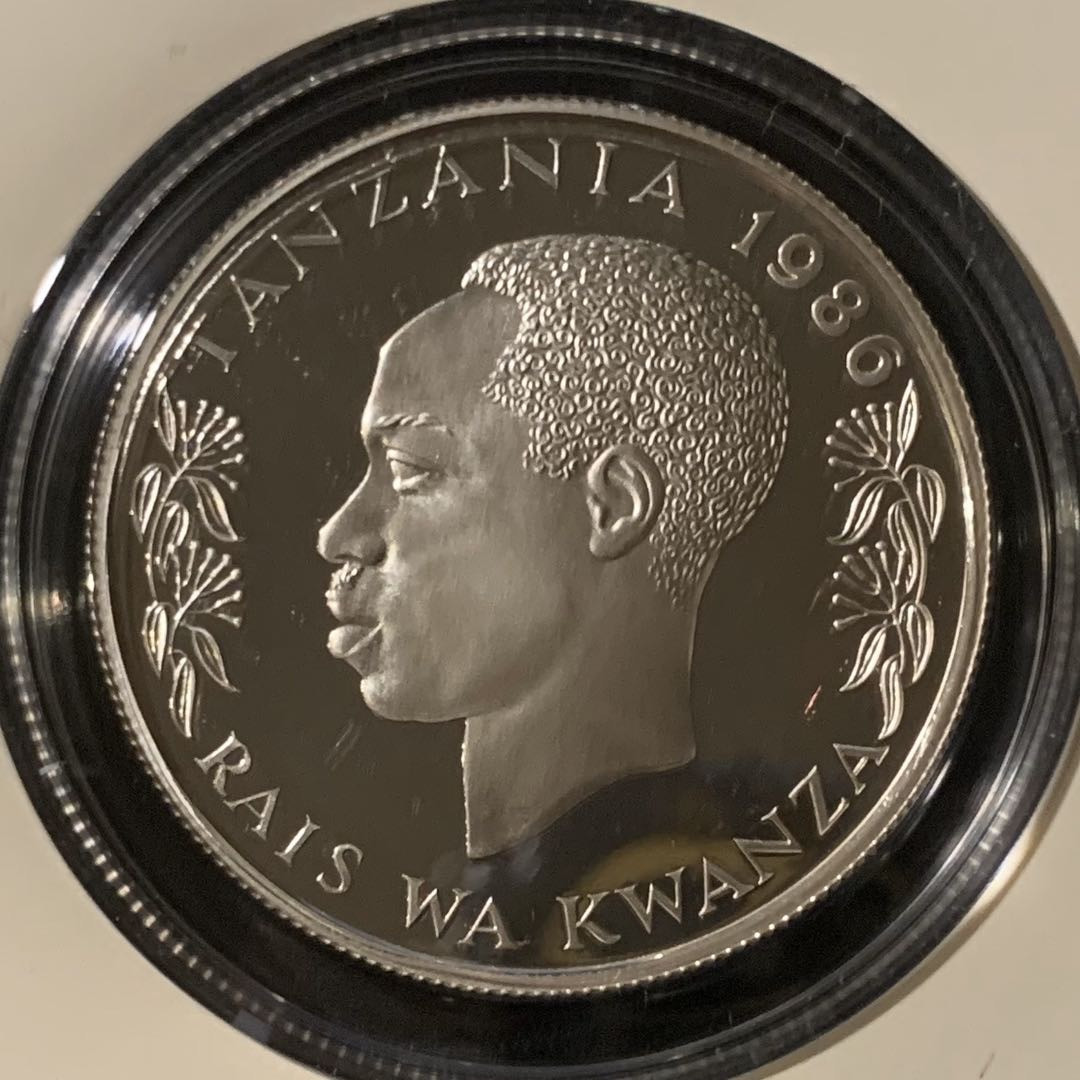 紫瑗钱币—微拍第57期  坦桑尼亚 1986年 WWF世界濒危野生动物 非洲象 100先令 19.44克 0.925银 精制 WWF原装卡