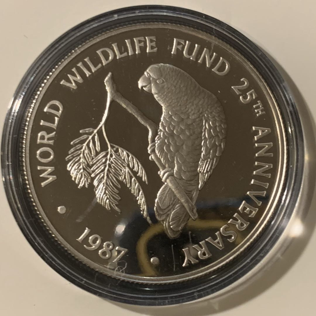 紫瑗钱币—微拍第57期  开曼群岛 1987年 WWF世界濒危野生动物 金刚鹦鹉 5元 28.28克 0.925银 精制 WWF原装卡