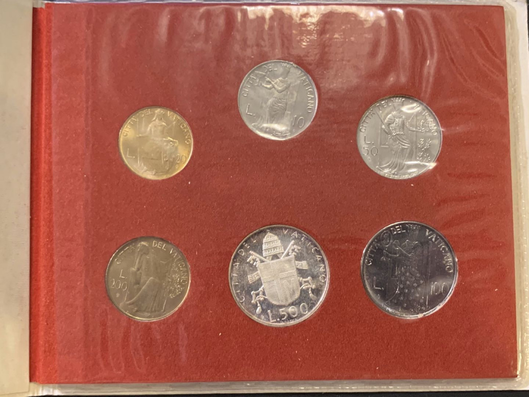 紫瑗钱币—微拍第59期  梵蒂冈 1979年 保罗二世 6枚套 带1枚银币 原卡装