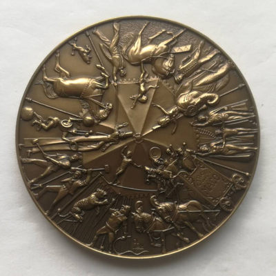 麦朵尔俱乐部第41场拍卖 - 990日历/马戏团