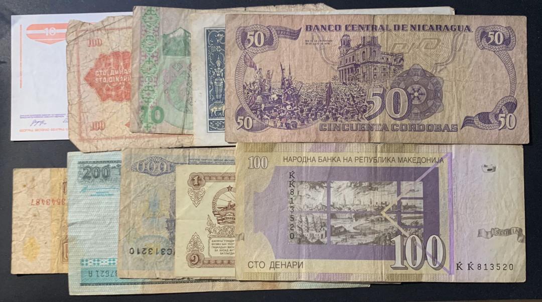 紫瑗钱币—微拍第60期—纸币场 各国流通品纸币 10枚一组