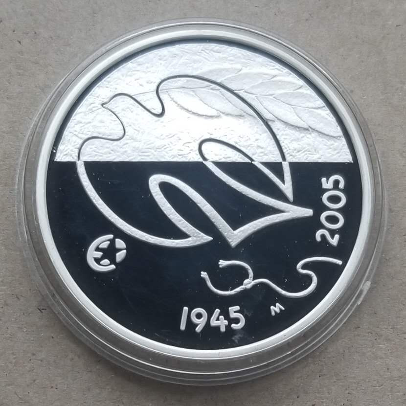 【币观天下】107期钱币拍卖 芬兰2005年二战结束60年和平鸽10欧元纪念银币