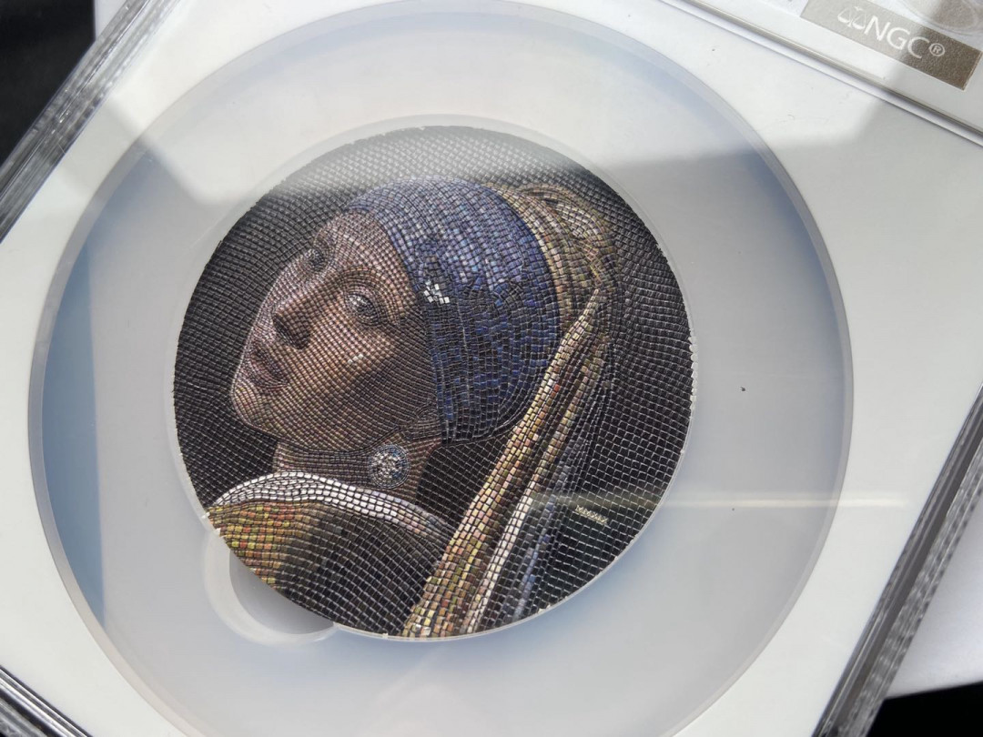 【币观天下】107期钱币拍卖 【帕劳】帕劳马赛克拼图系列【带珍珠耳环的少女】ngc70