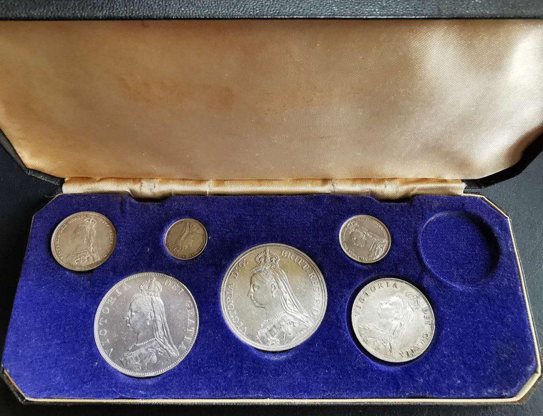 凡希社世界钱币微拍第一百二十期精品专场 1887老维加冕六枚缺2先令AU带外盒