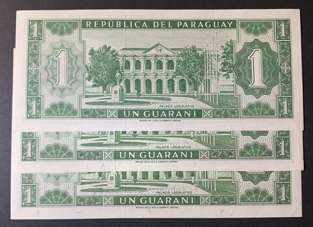 紫瑗钱币—微拍第63期—纸币场  巴拉圭 1952年 1瓜拉尼 3枚一组 UNC P-193a