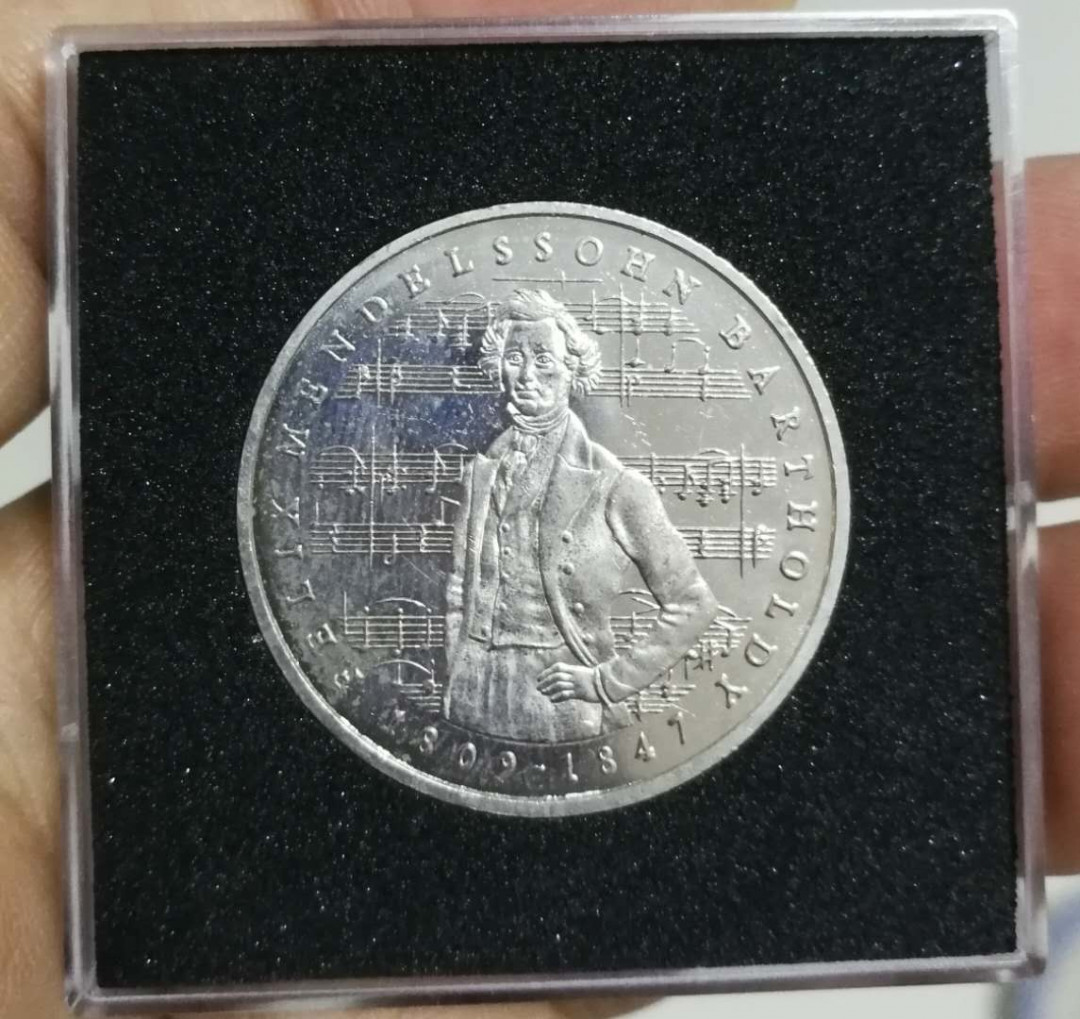 北京马甸外国币专卖第七期，陆续上新，欢迎关注 德国门德尔松诞辰175周年5马克纪念币