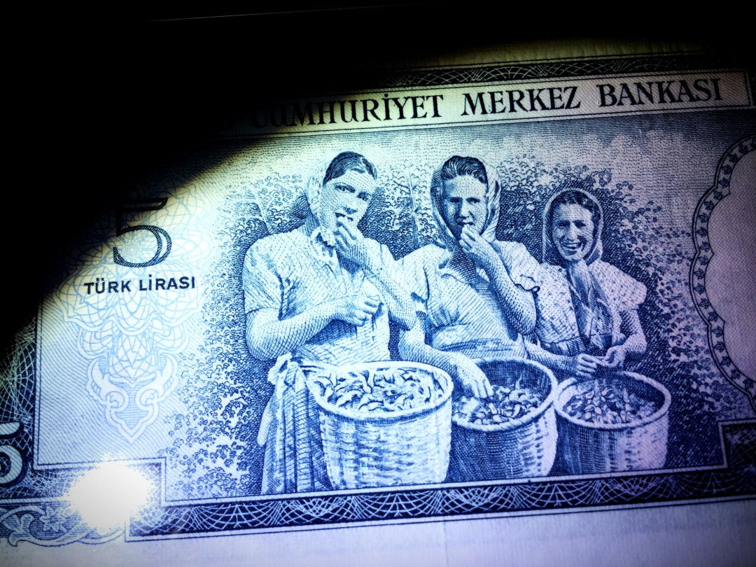 【收藏联盟】第140期拍卖——丰收的喜悦（共50拍） 【非常稀少】土耳其 1961年 早期年份 p173a 5里拉 PMG64EPQ 原票 