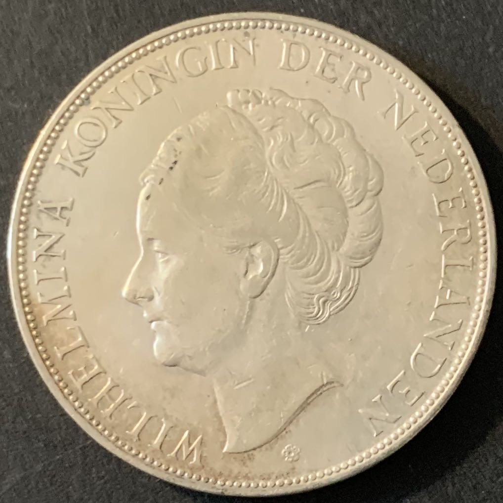 紫瑗钱币—微拍第75期  荷兰 1937年  威廉娜女皇 2.5盾  25克 0.72银