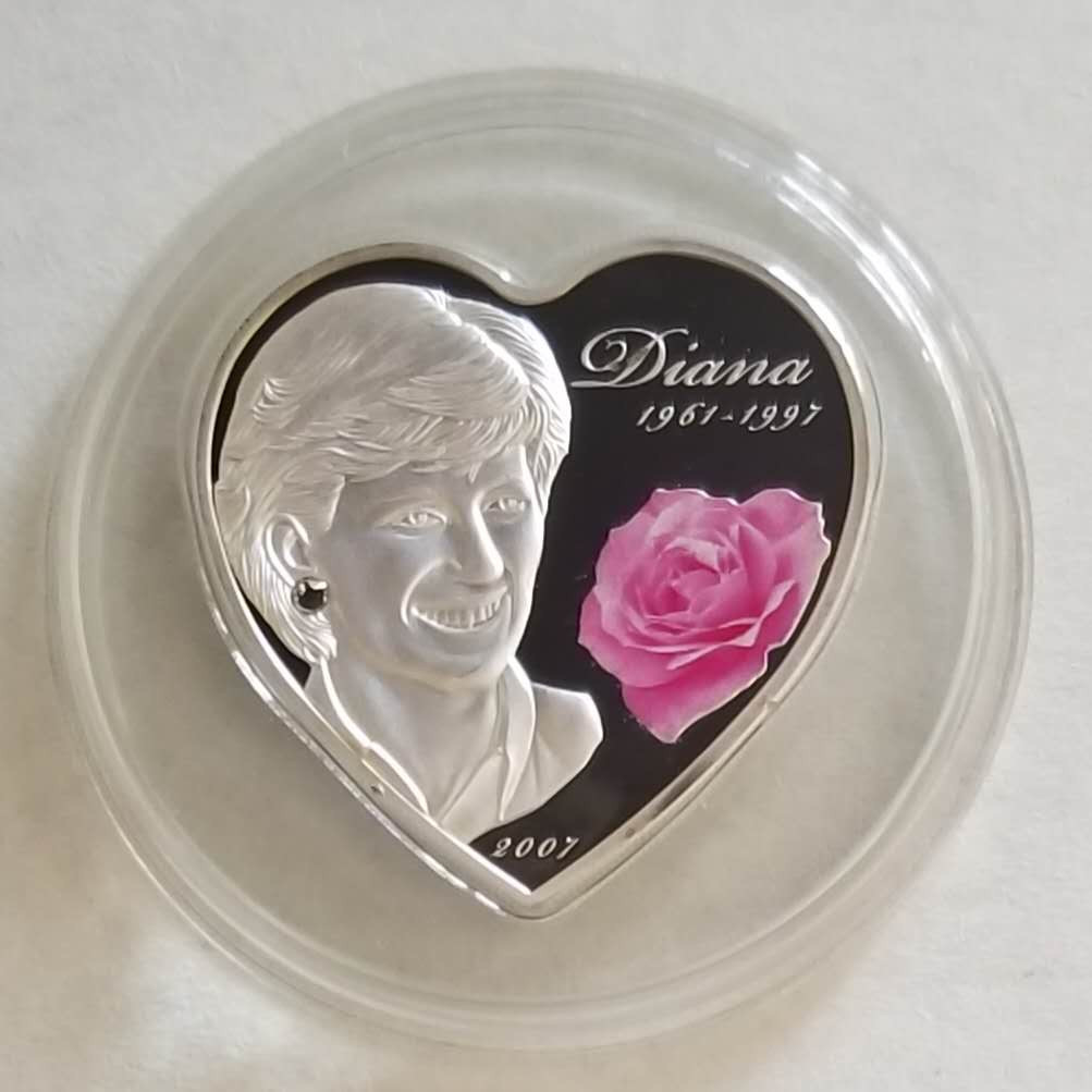 【币观天下】第108期钱币拍卖【520专拍】 库克2007年戴安娜王妃心形彩色银币